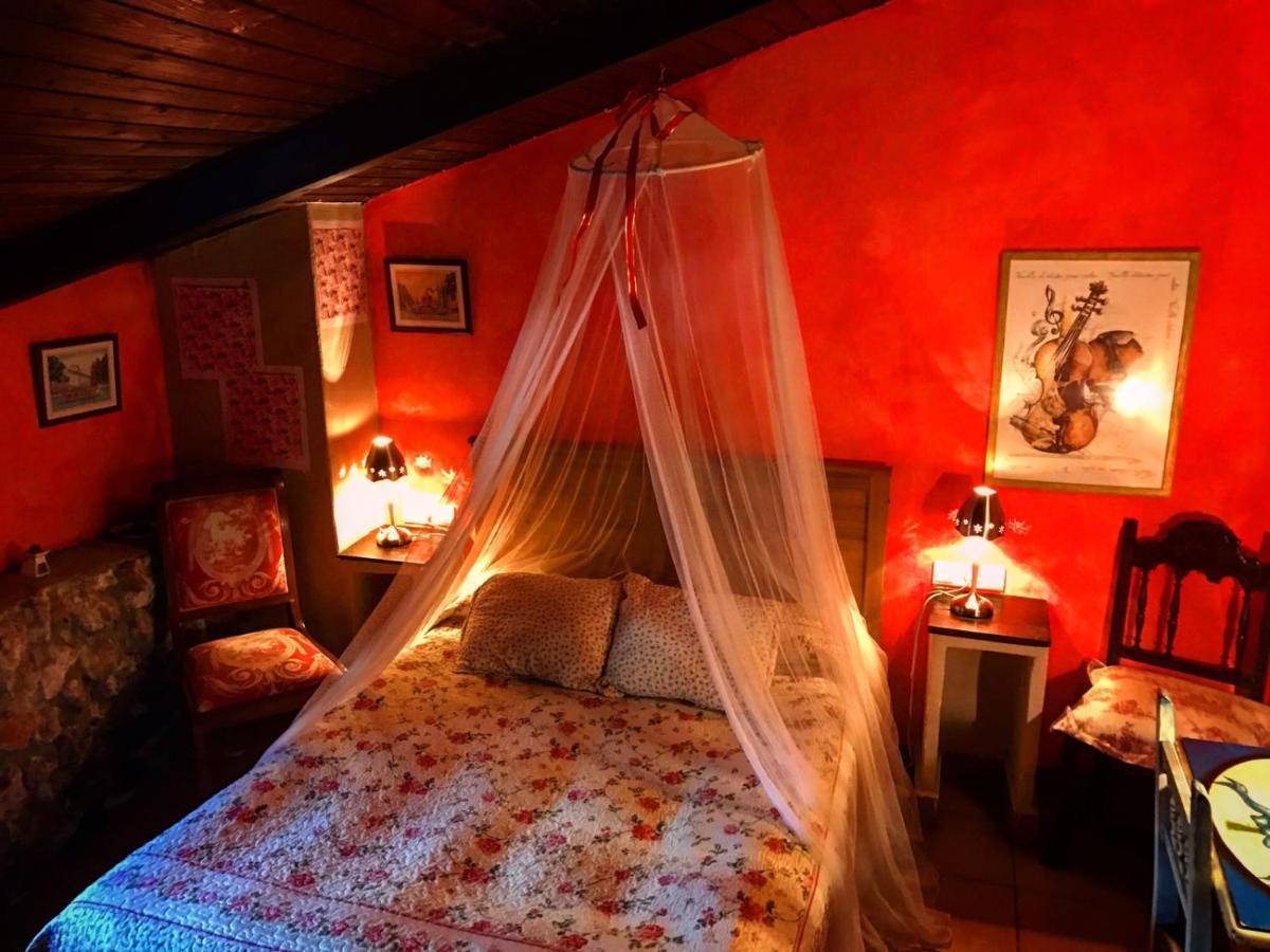 Room In Lodge - Romantic Getaway To Cuenca At Christmas Valeria Esterno foto