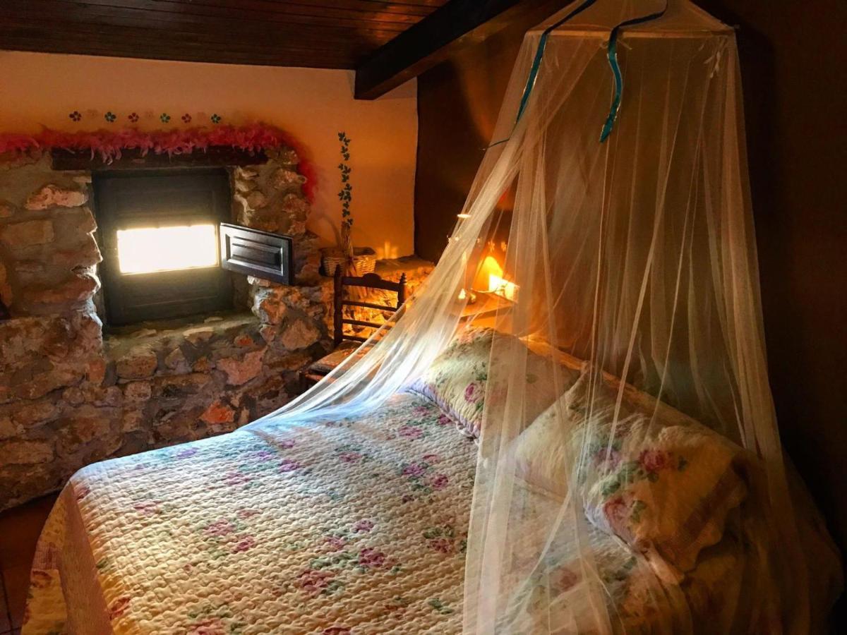 Room In Lodge - Romantic Getaway To Cuenca At Christmas Valeria Esterno foto